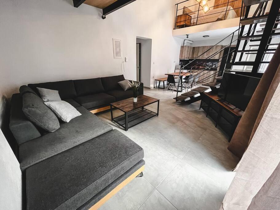 Escala Double Loft 1 & Parking In The City Center Volos Exteriér fotografie